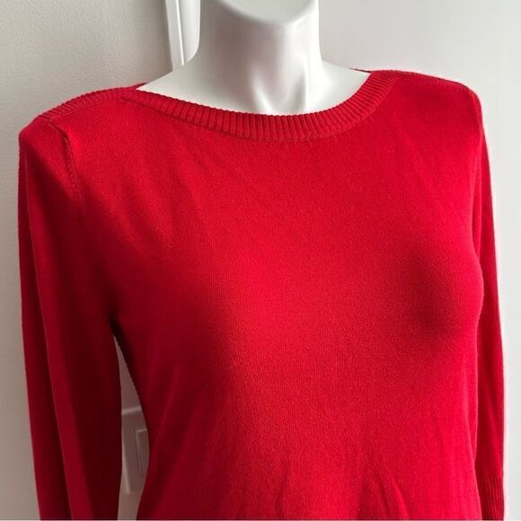 Red Sweater, Size Large, Cable & Gauge - Picture 3 of 8